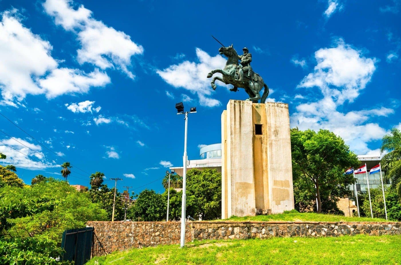 Pontos turísticos no Paraguai