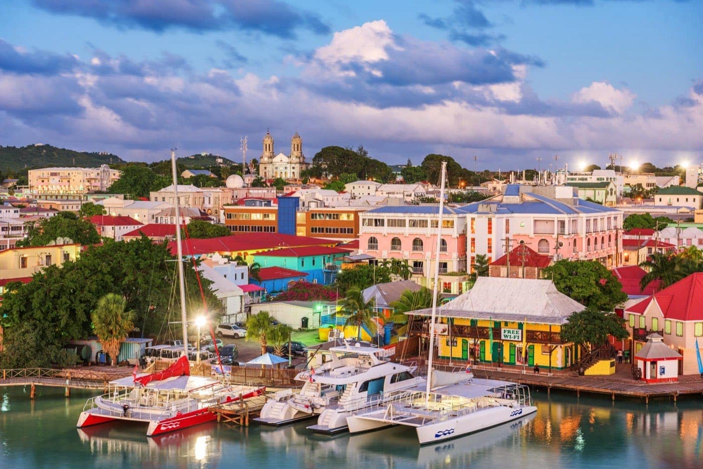 Pontos turísticos em Antígua e Barbuda